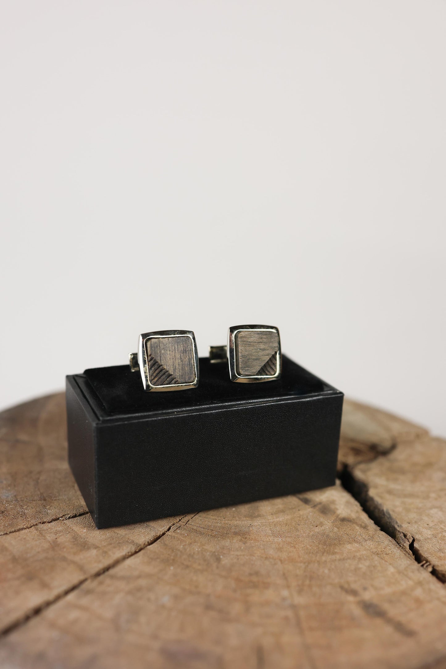 Cufflinks Ebonised Oak (pat.II)