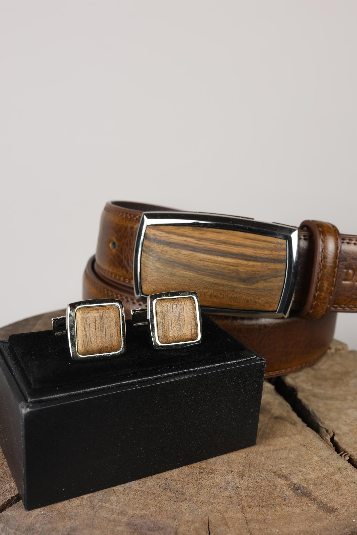 Set Walnut